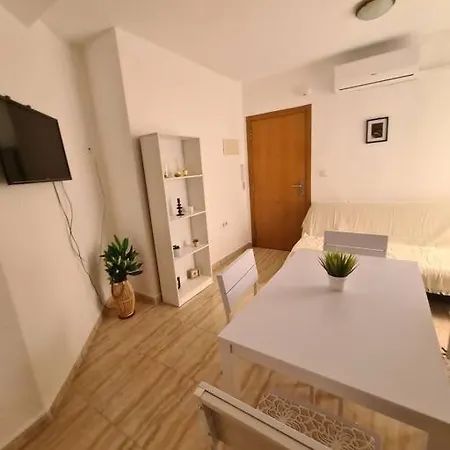 Beautiful With Patio Torrevieja