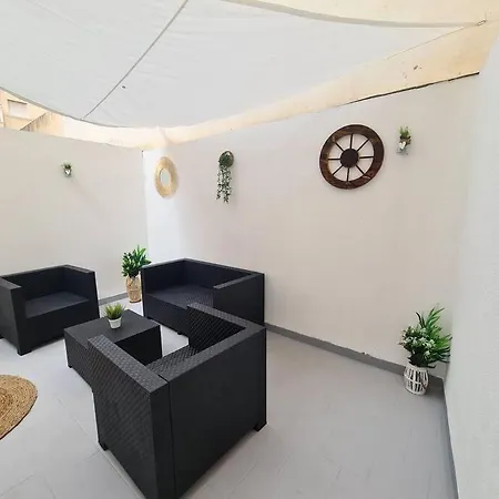 Beautiful With Patio Torrevieja
