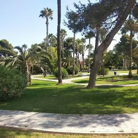 Beautiful With Patio Apartment *