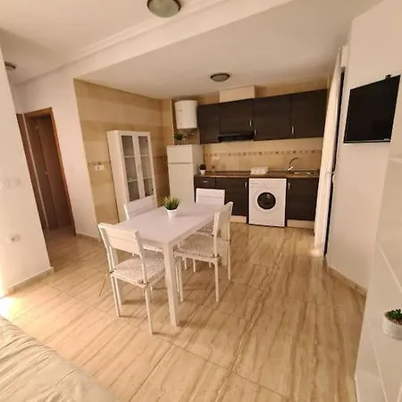 Beautiful With Patio * Torrevieja